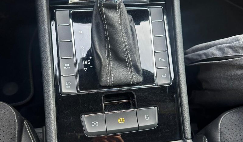 Škoda Superb 2.0tdi SPORTLINE, EKSTRA STANJE full