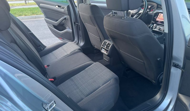 Volkswagen Passat 2.0Tdi , Business , SAMO 73,000km full