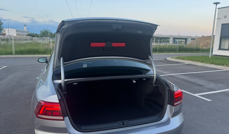 Volkswagen Passat 2.0Tdi , Business , SAMO 73,000km full